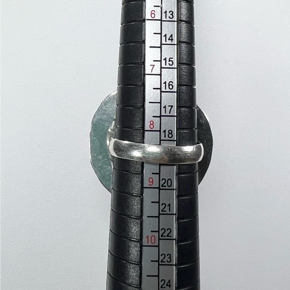 Moonstone 925 Gemstone Circle Ring size 8.25 - Picture 3 of 6